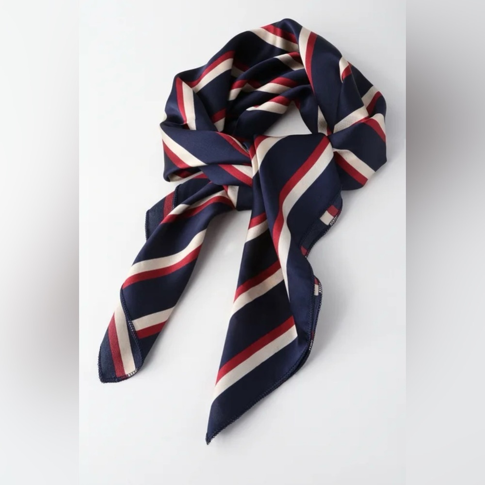 ✨NWT‎ LULUS GORGEOUS SCARF✨